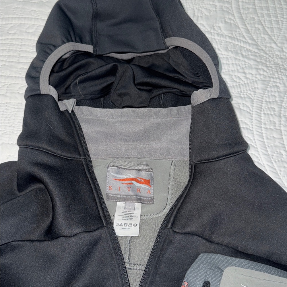Black and Gray Hooded Sitka Jacket - Picture 3 of 4